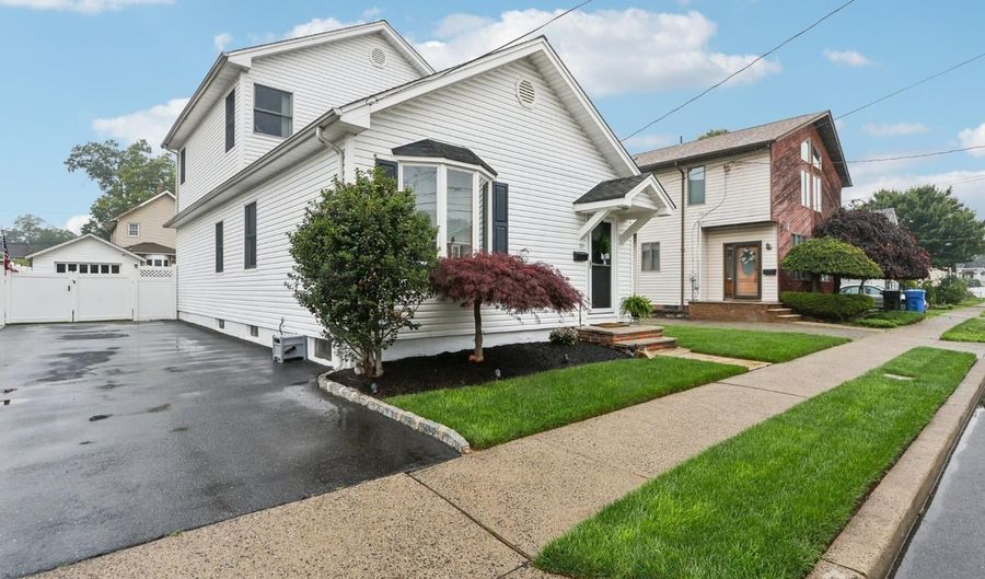 15 5th Ave, Avenel, NJ 07001 - 3 Beds, 2 Bath