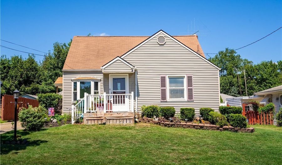 125 Clinton Ave, Akron, OH 44301 - 4 Beds, 3 Bath