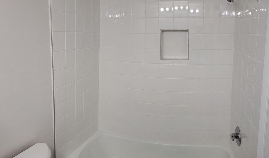 5927 QUANTRELL Ave #204, Alexandria, VA 22312 - 1 Beds, 1 Bath