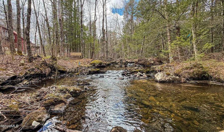 283 Benton Hill Rd, Becket, MA 01223 - 3 Beds, 2 Bath