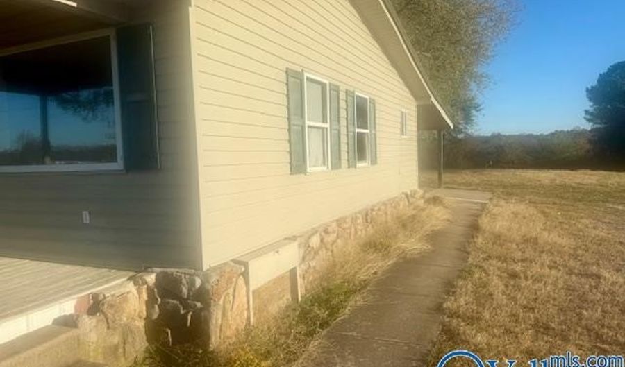 602 Arbor Acres Dr, Albertville, AL 35951 - 3 Beds, 2 Bath