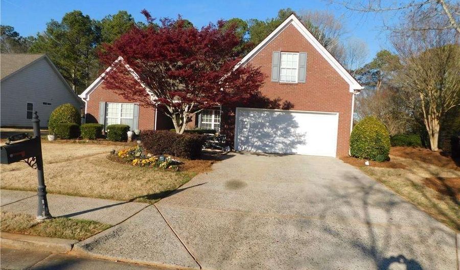 873 Port W Dr, Auburn, GA 30011 - 5 Beds, 2 Bath