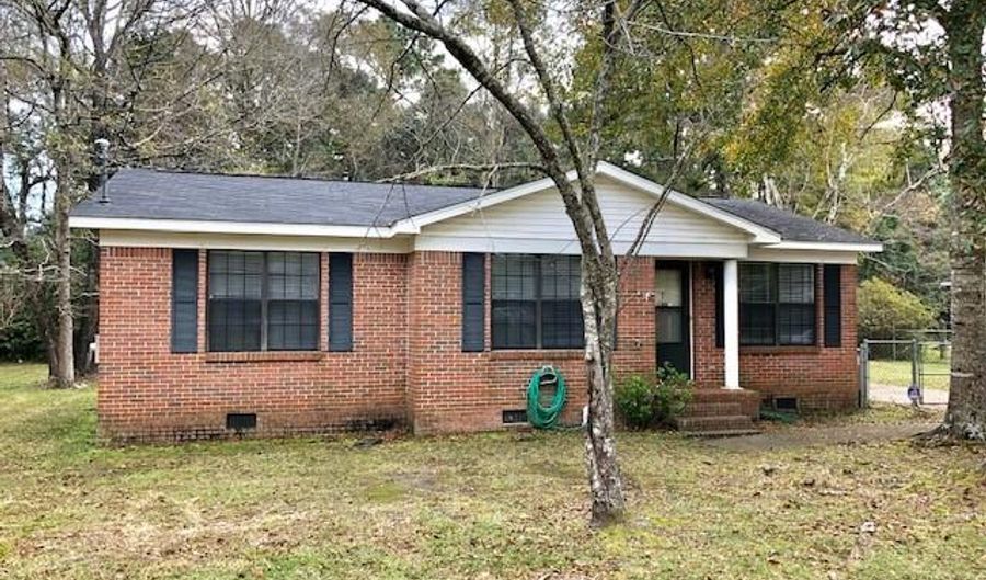 3805 ALBA CLUB Rd, Mobile, AL 36605 - 3 Beds, 1 Bath