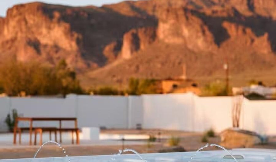5380 E 12TH Ave, Apache Junction, AZ 85119 - 5 Beds, 3 Bath