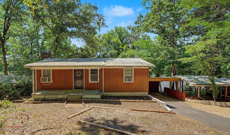 899 Snow Lake Dr, Ashland, MS 38603 - 4 Beds, 3 Bath