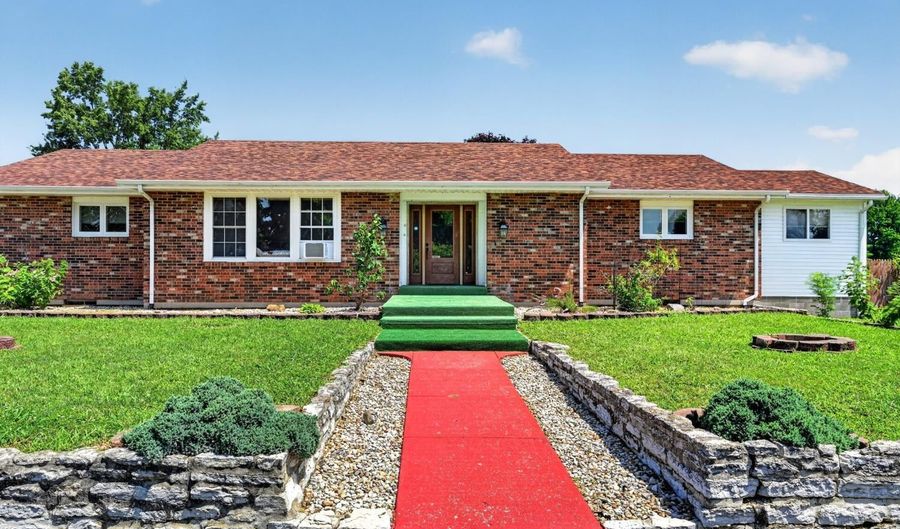 14733 Morris E St, Batesville, IN 47006 - 3 Beds, 2 Bath