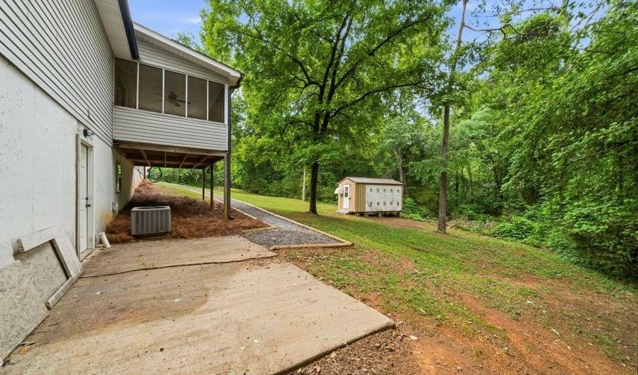 516 Fieldwood Dr, Adairsville, GA 30103 - 4 Beds, 3 Bath