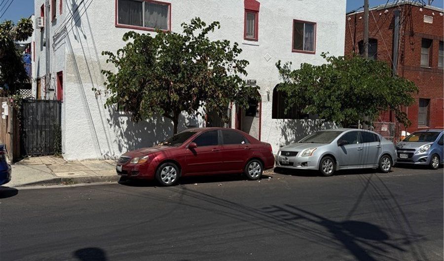 113 S Mathews St, Los Angeles, CA 90033 - 8 Beds, 7 Bath