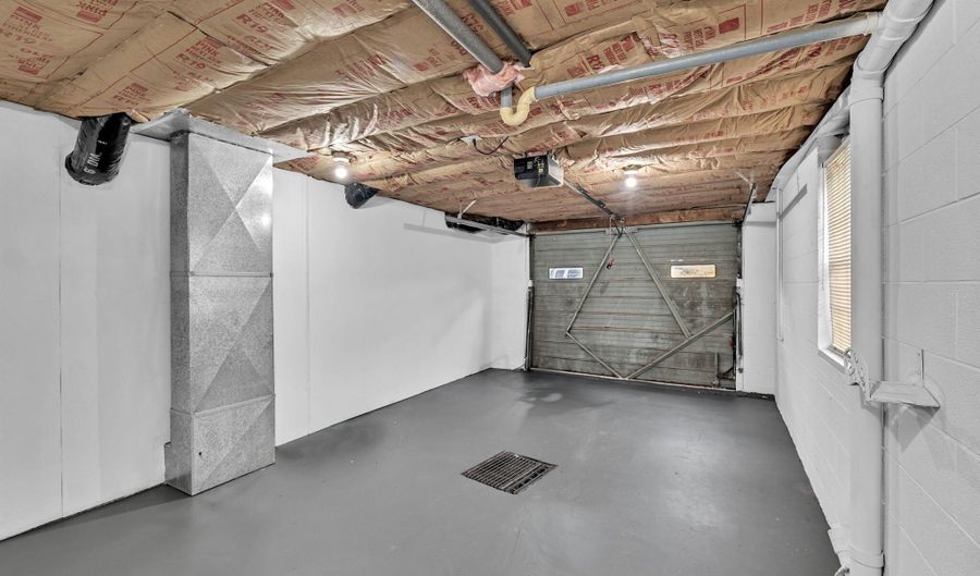 24850 Walden Rd, Abingdon, VA 24210 - 3 Beds, 2 Bath