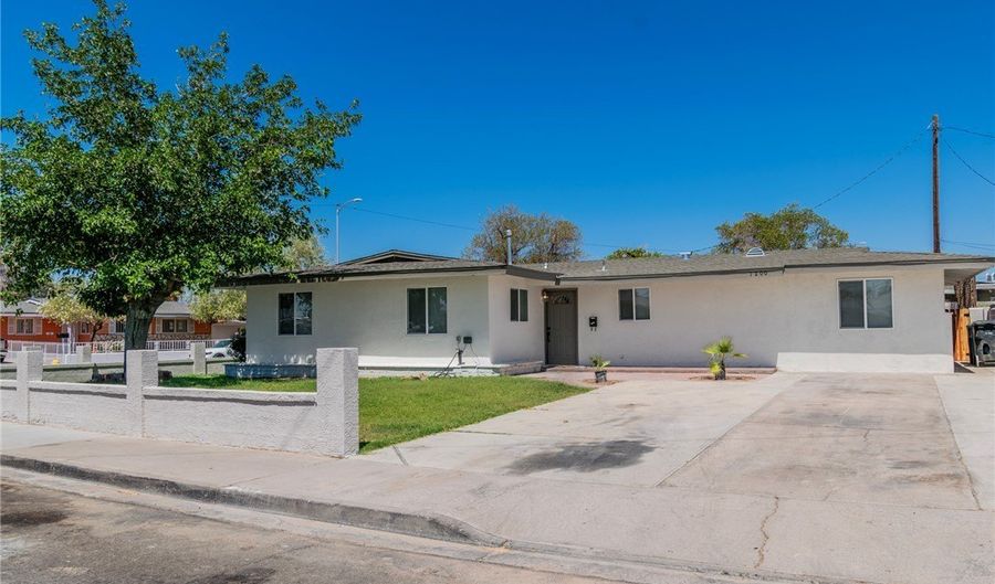 1200 Palm Ter, Las Vegas, NV 89106 - 5 Beds, 3 Bath