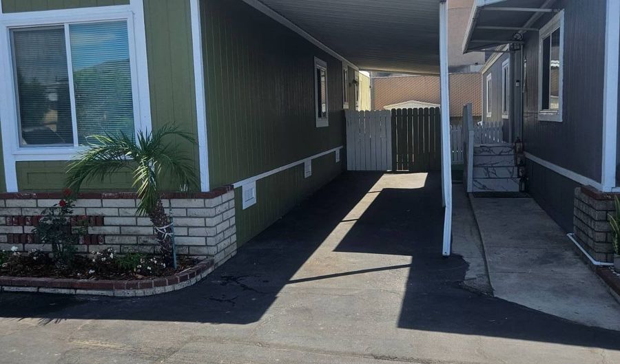 1250 N State College Blvd 19, Anaheim, CA 92806 - 3 Beds, 2 Bath