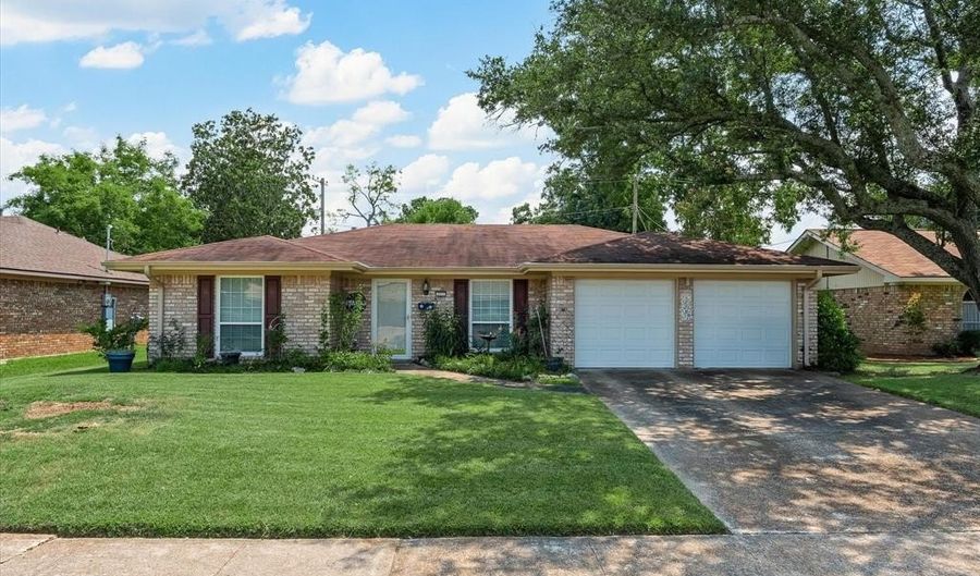 223 Pomeroy Dr, Shreveport, LA 71115 - 3 Beds, 2 Bath