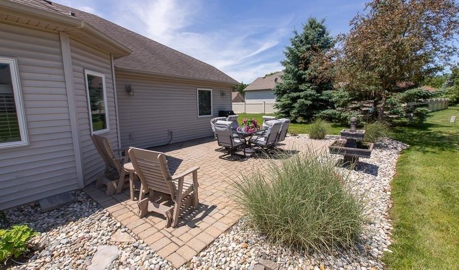 616 N Easton Dr, Angola, IN 46703 - 4 Beds, 2 Bath
