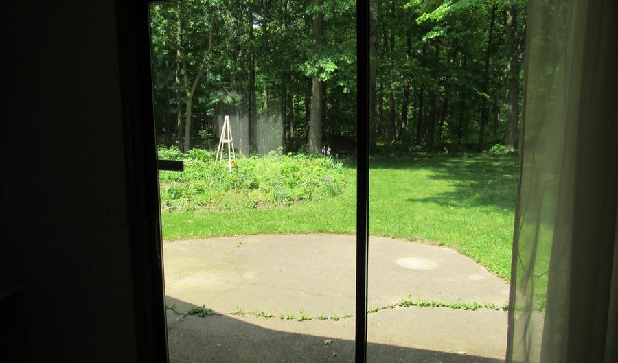 1350 E US HWY 20 Hwy, Angola, IN 46703 - 3 Beds, 2 Bath
