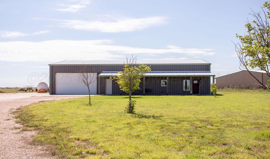 2260 RAEF Rd, Amarillo, TX 79108 - 2 Beds, 1 Bath