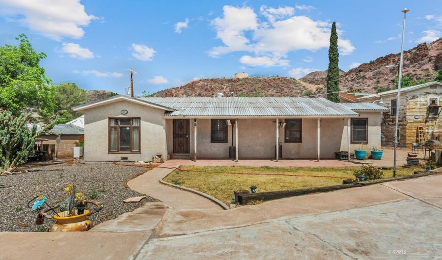 201 4th St, Clifton, AZ 85533 - 3 Beds, 1 Bath