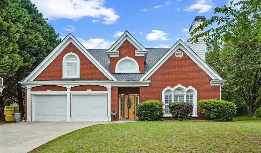4505 Lakefield Bnd, Berkeley Lake, GA 30096 - 4 Beds, 3 Bath