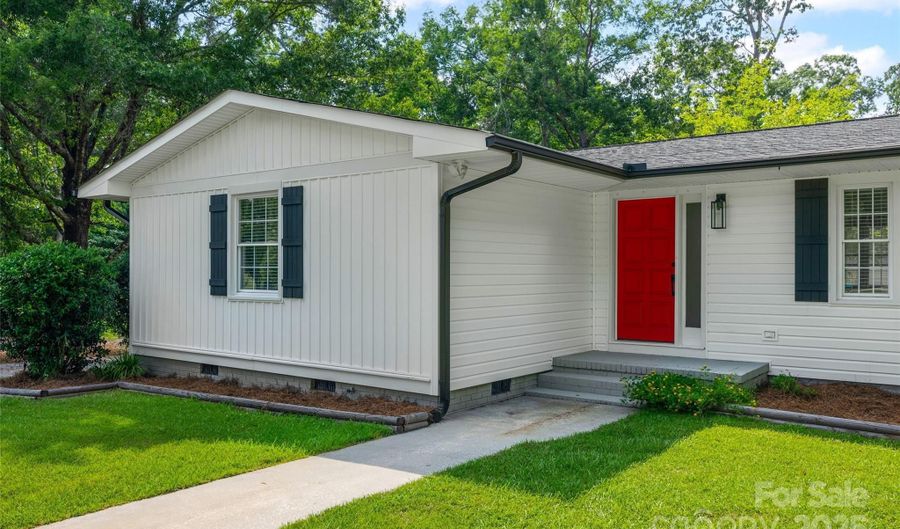 1582 Cornwell Rd, Blackstock, SC 29014 - 3 Beds, 2 Bath