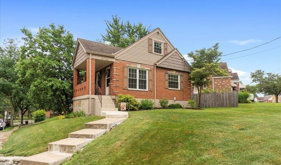 1020 Seibel Ln, Cincinnati, OH 45238 - 3 Beds, 2 Bath