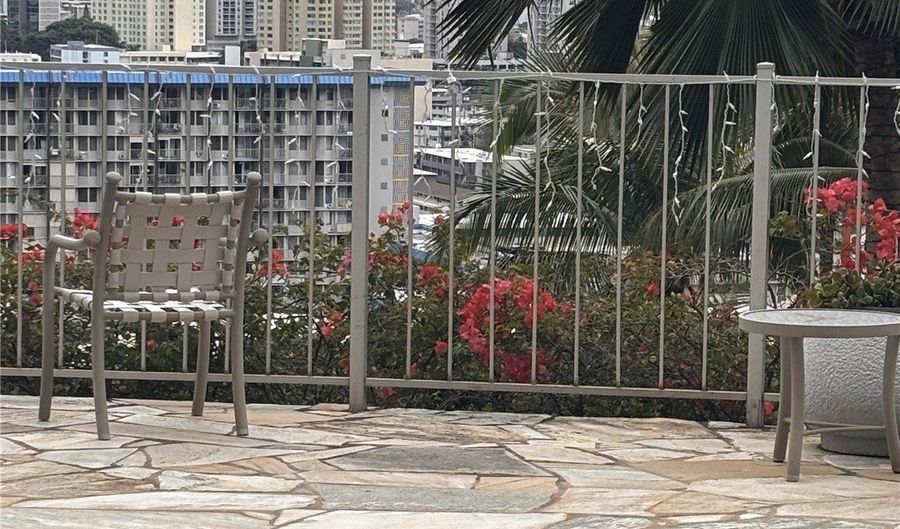 999 Wilder Ave 1604, Honolulu, HI 96822 - 2 Beds, 2 Bath