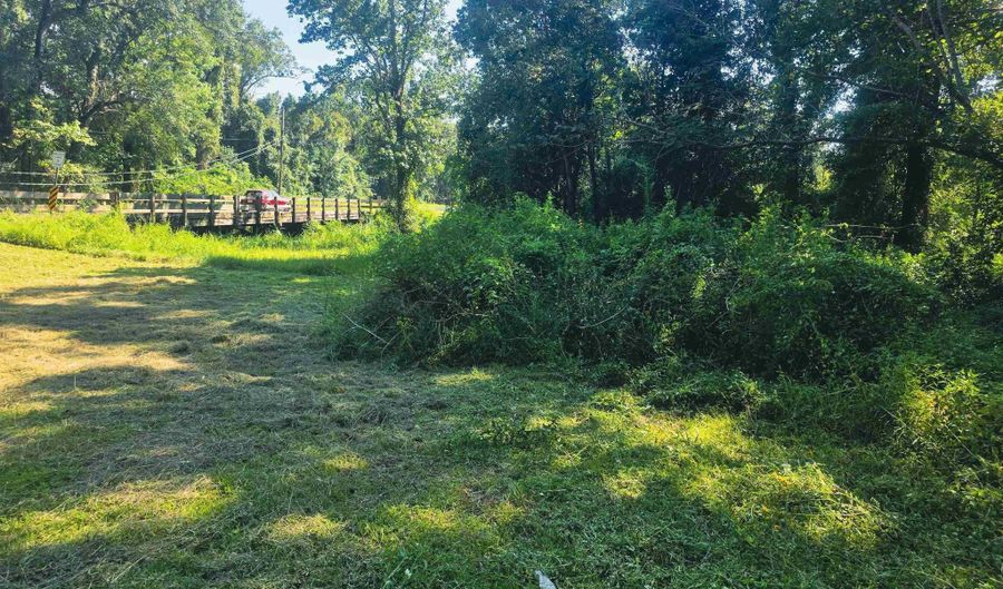 1005 Jefferson St, Bogalusa, LA 70427 - 0 Beds, 0 Bath