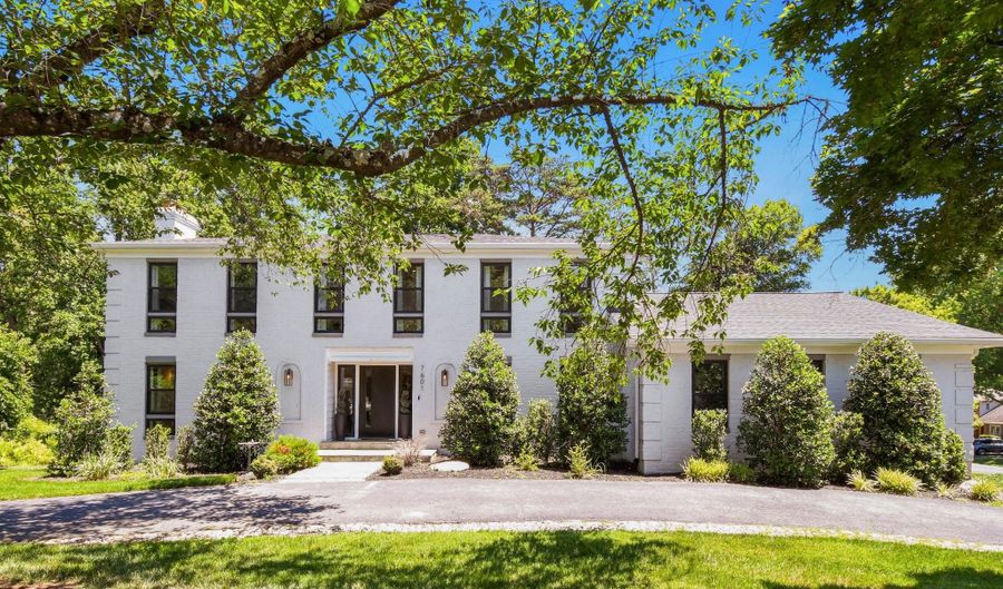7601 PERSIMMON TREE Ln, Bethesda, MD 20817 - 6 Beds, 6 Bath