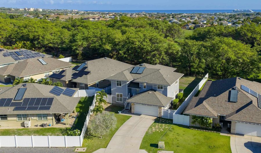 70 Olina St, Kahului, HI 96732 - 5 Beds, 4 Bath