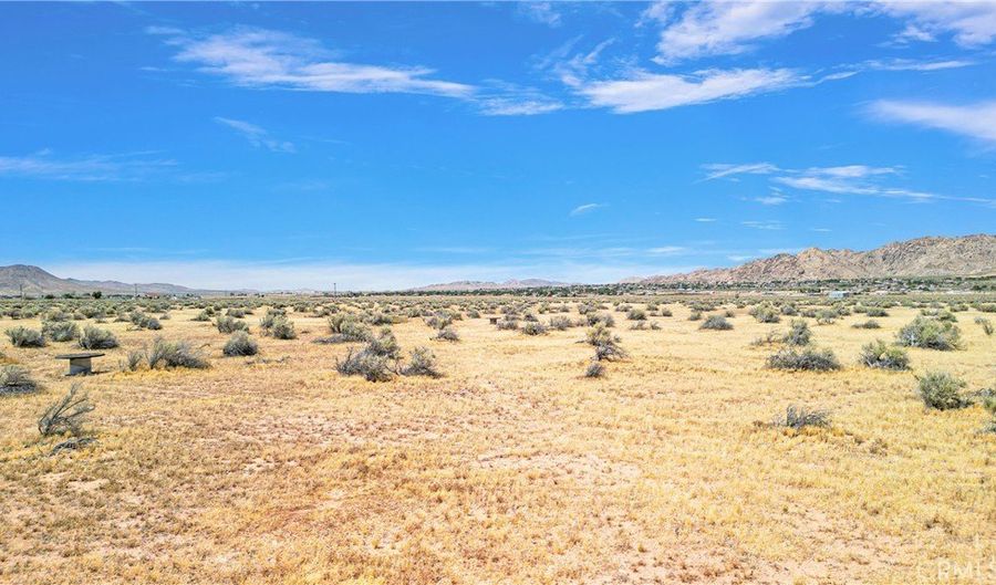 1 Ocotilla Rd, Apple Valley, CA 92307 - 0 Beds, 0 Bath