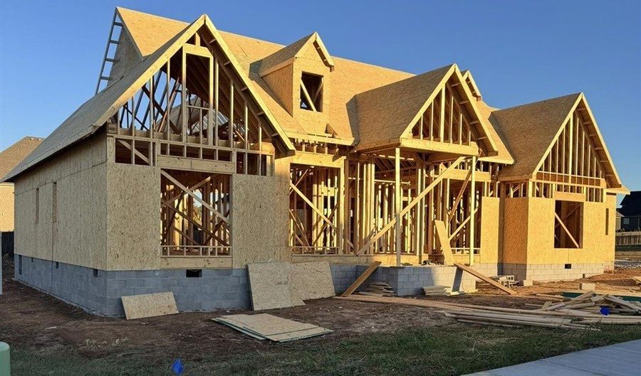 8698 Creekstone Ct, Alvaton, KY 42122 - 4 Beds, 5 Bath