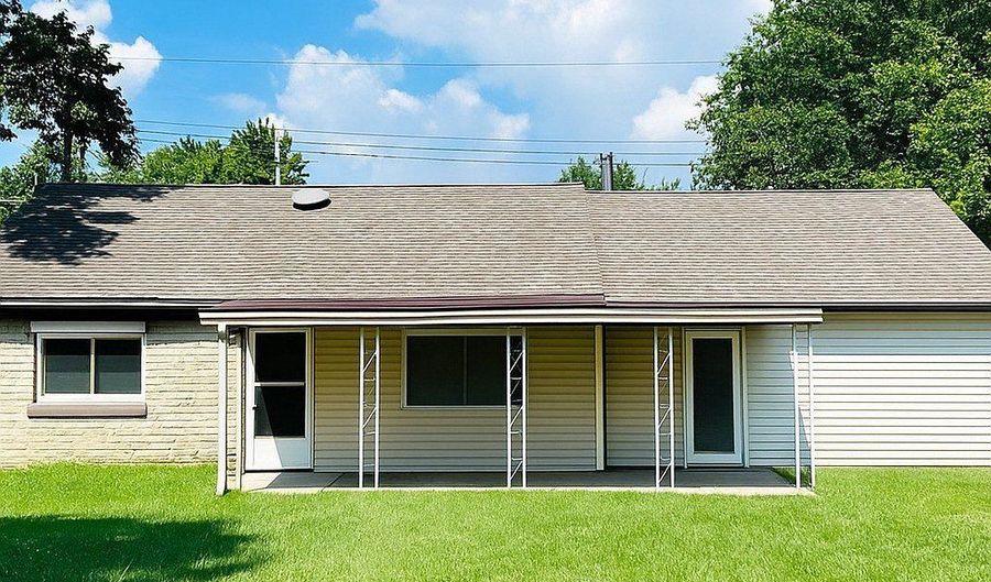 410 N 20th Ave, Beech Grove, IN 46107 - 3 Beds, 1 Bath