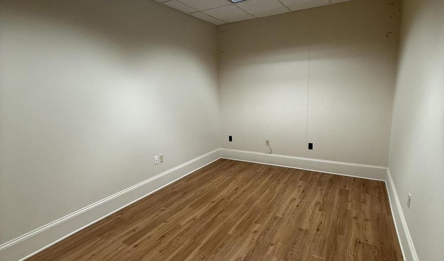 1011 Bay St 107, Beaufort, SC 29902 - 0 Beds, 0 Bath
