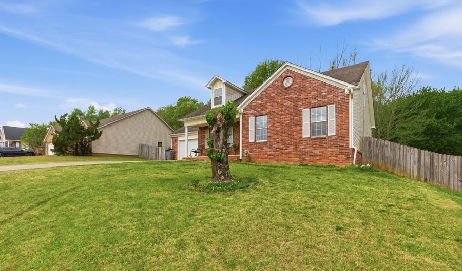 13612 Carrington Place Dr, Alexander, AR 72002 - 3 Beds, 3 Bath