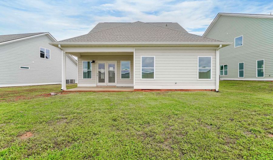 408 Summit Lakes Dr, Athens, AL 35613 - 3 Beds, 3 Bath