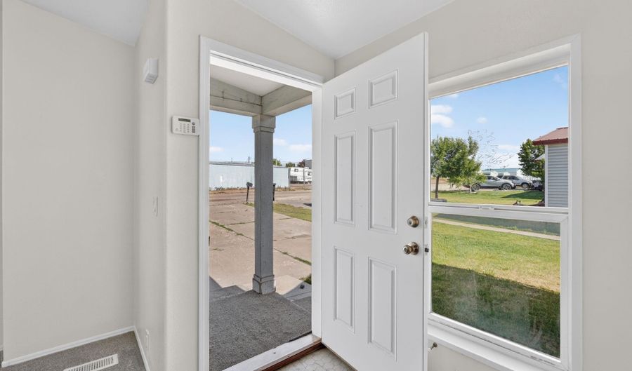 420 Johnson St, American Falls, ID 83211 - 3 Beds, 2 Bath