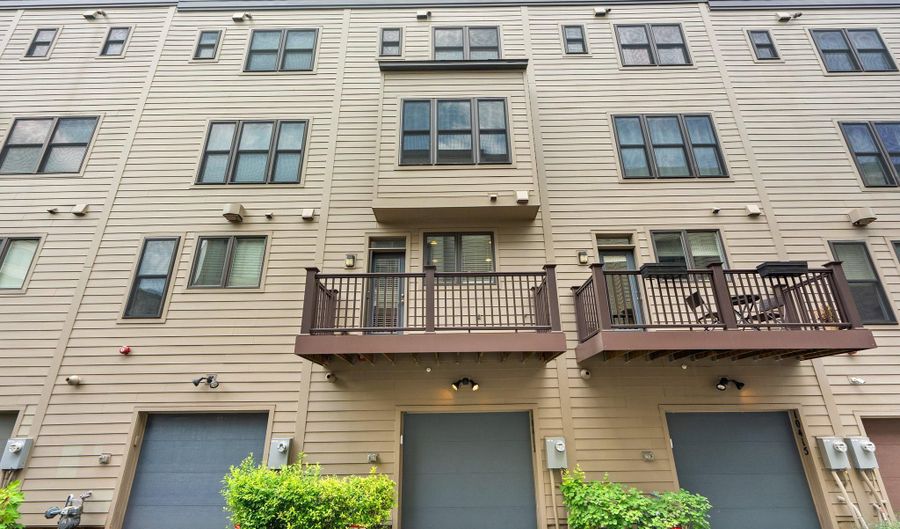 10413 FERNWOOD Rd, Bethesda, MD 20817 - 3 Beds, 4 Bath
