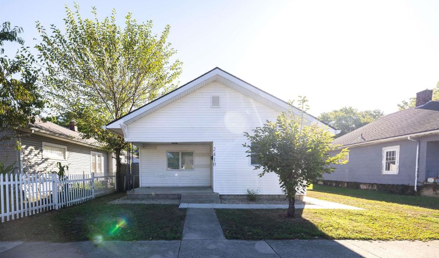 2410 Central Ave, Anderson, IN 46016 - 2 Beds, 1 Bath