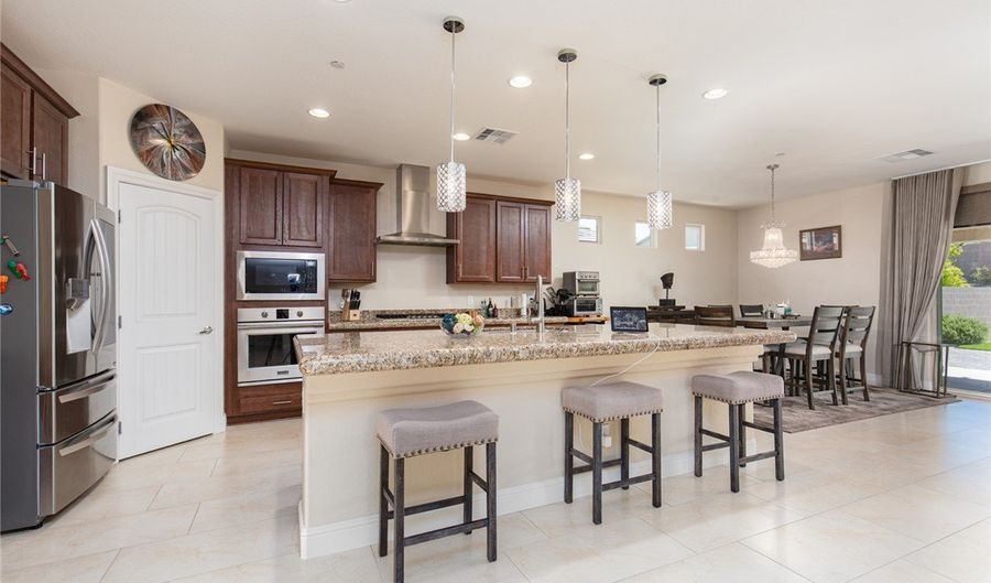 328 S Lisbon St, Henderson, NV 89015 - 3 Beds, 3 Bath