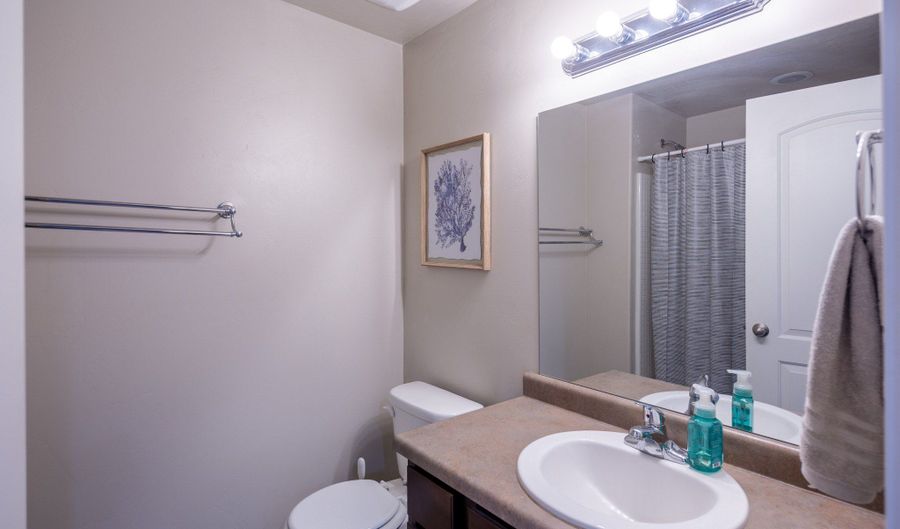 757 W GALLANT Dr, Bluffdale, UT 84065 - 4 Beds, 3 Bath