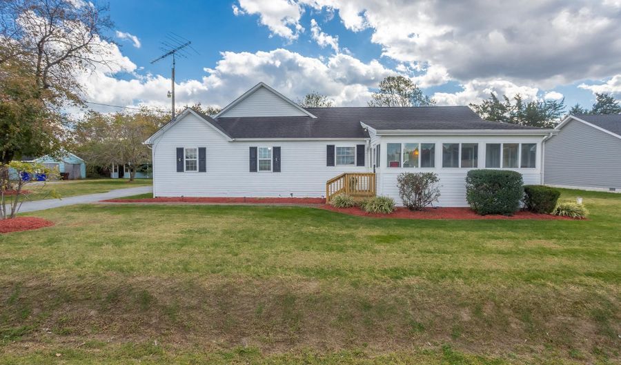 8952 CANNON Rd, Bridgeville, DE 19933 - 3 Beds, 2 Bath