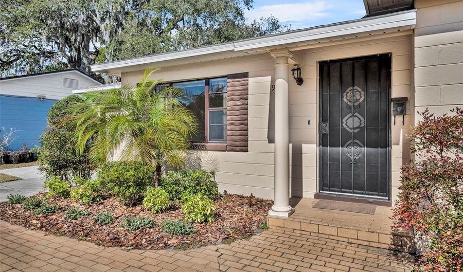 945 SHERRINGTON Rd, Orlando, FL 32804 - 3 Beds, 1 Bath