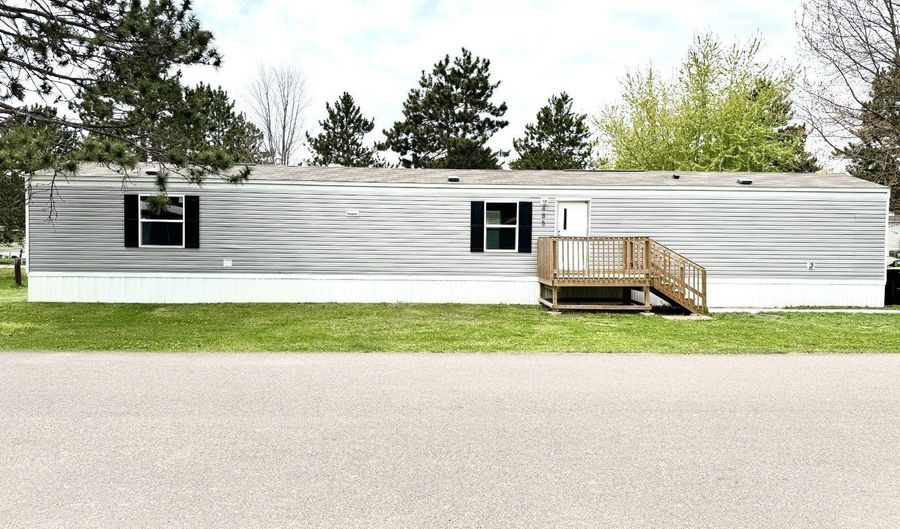 485 Lupine Ln, Altoona, WI 54720 - 3 Beds, 2 Bath