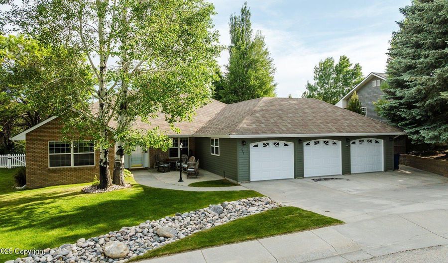 777 W Hogerson St, Buffalo, WY 82834 - 3 Beds, 3 Bath
