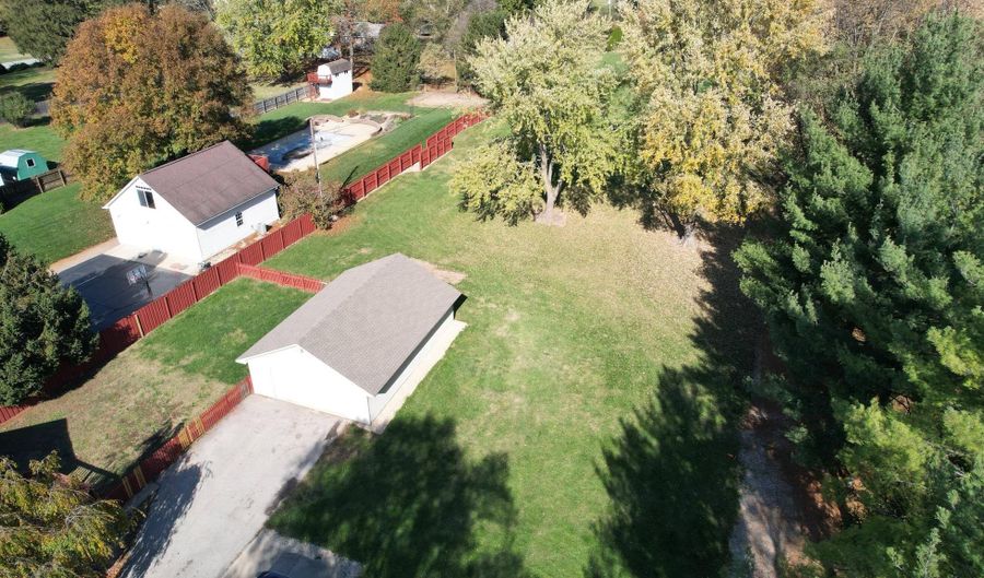 240 W Edgewood Ave, Indianapolis, IN 46217 - 3 Beds, 1 Bath