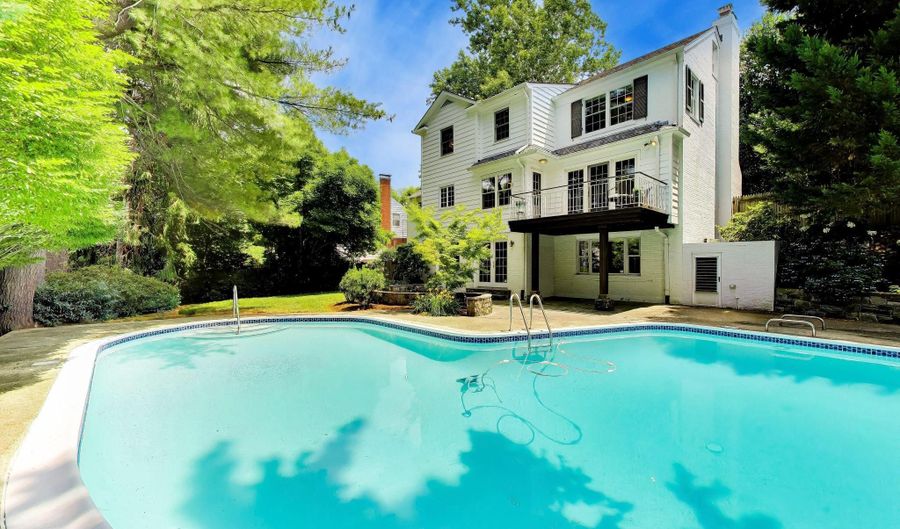 4238 50TH St NW, Washington, DC 20016 - 4 Beds, 5 Bath