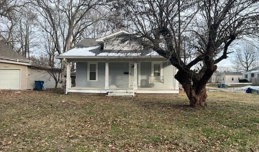 2001 Park Ave, Alton, IL 62002 - 3 Beds, 2 Bath