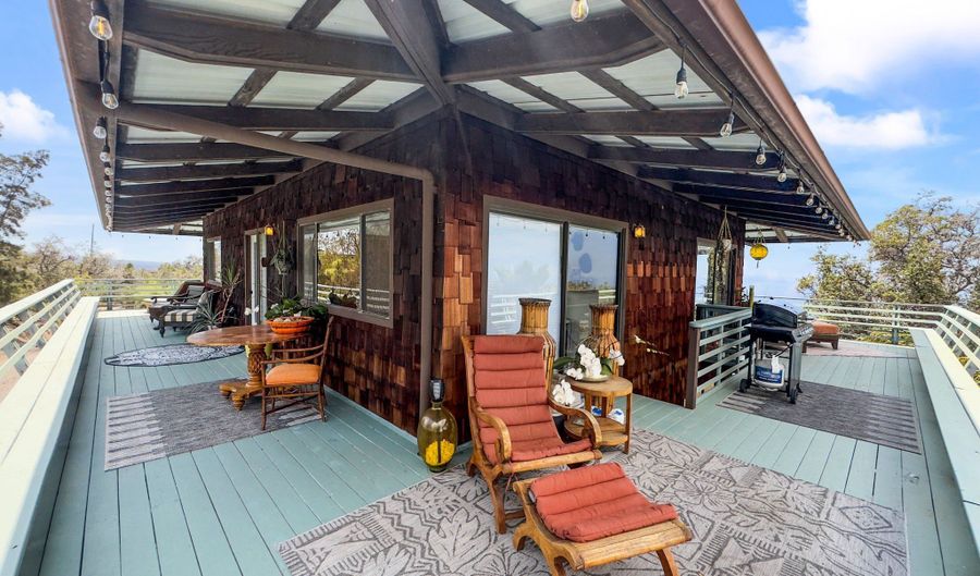 92-1177 MAIKAI Blvd, Captain Cook, HI 96704 - 5 Beds, 2 Bath