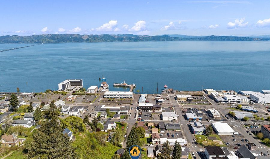 510 DUANE St, Astoria, OR 97103 - 4 Beds, 2 Bath