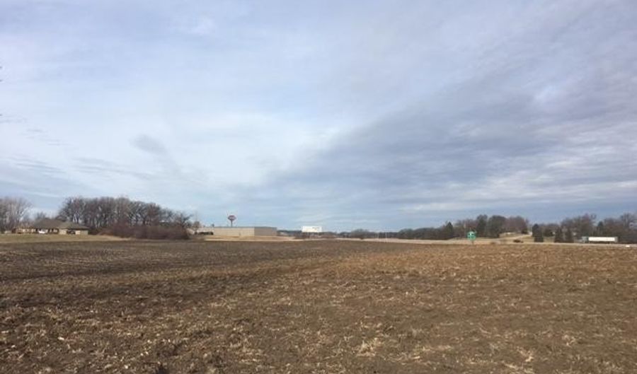 US I-90, Albert Lea, MN 56007 - 0 Beds, 0 Bath