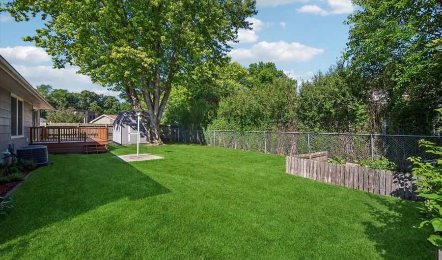 911 Mesa Verde Pl, Ames, IA 50014 - 3 Beds, 2 Bath