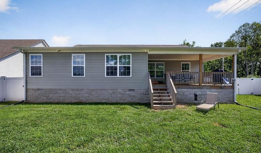 100 Reece Rd, Baxter, TN 38544 - 3 Beds, 2 Bath